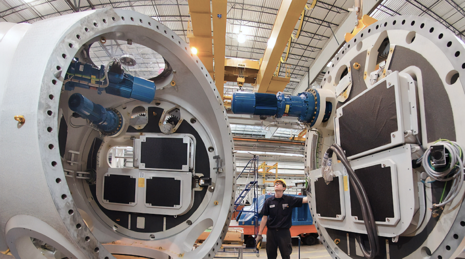 Кабмин направит 1 млрд рублей на модернизацию промышленных предприятий в регионах